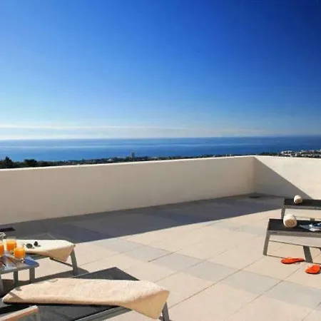 Luxury Penthouse *